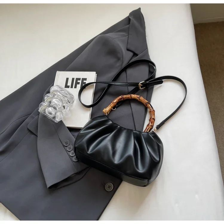 กระเป๋าสะพายข้างดีไซน์เรียบง่า - Interior Design Style บทวิจารณ์และราคา